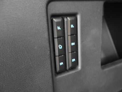 Used 2023 Ford Expedition Max Limited image 31