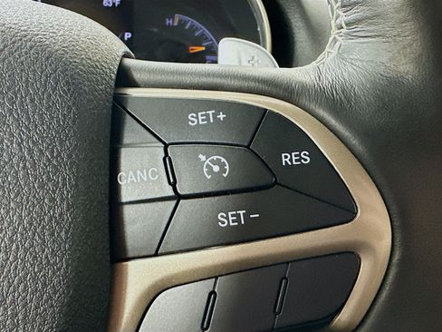 Used 2016 Jeep Grand Cherokee Limited w/ Trailer Tow Group IV image 13