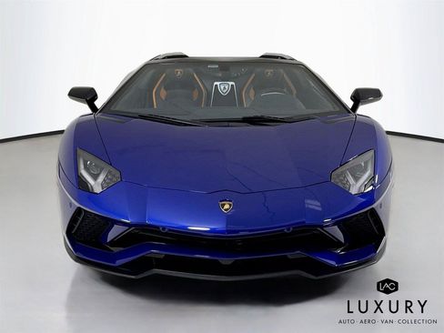 Used 2019 Lamborghini Aventador S AWD/4WD image 9