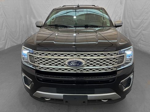Used 2018 Ford Expedition Max Platinum AWD/4WD image 2
