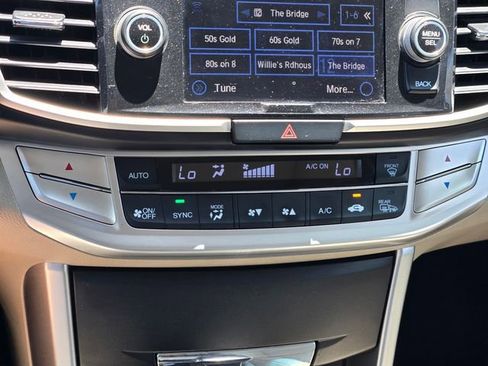 Used 2015 Honda Accord EX-L image 21