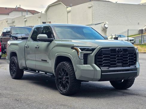 Used 2022 Toyota Tundra SR5 w/ TRD Sport Premium Package AWD/4WD image 9