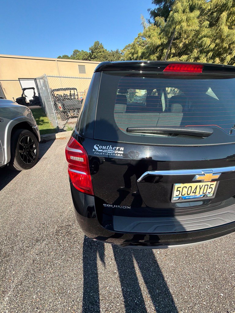 Used 2017 Chevrolet Equinox LS FWD image 12