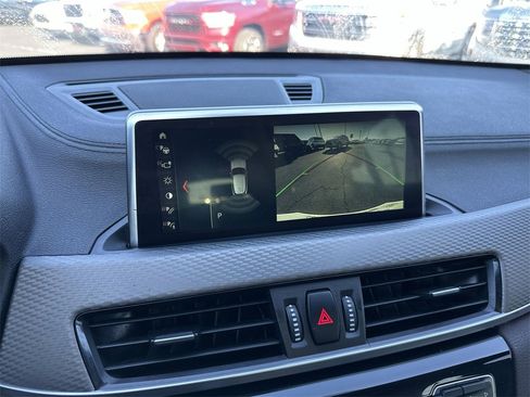 Used 2018 BMW X2 sDrive28i w/ M SportX Package image 17