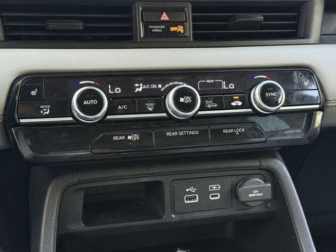 Used 2024 Honda Pilot EX-L image 17