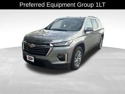 Used 2023 Chevrolet Traverse LT AWD/4WD image 2