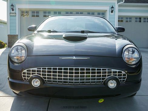 Used 2002 Ford Thunderbird Deluxe RWD image 21