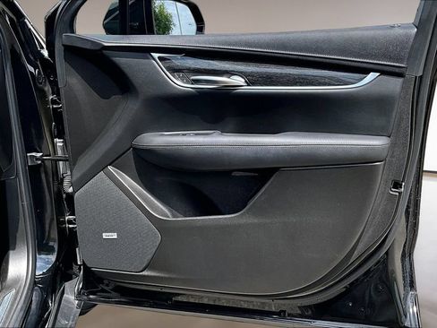 Certified 2022 Cadillac XT5 Premium Luxury FWD image 19