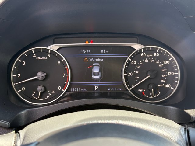 Used 2024 Nissan Altima 2.5 SV FWD image 16