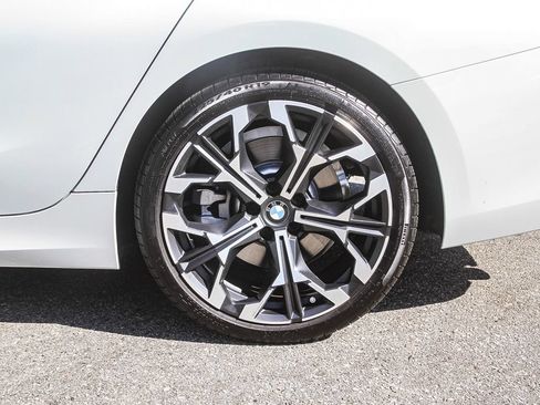 Used 2026 BMW 330i Sedan w/ Convenience Package RWD image 8