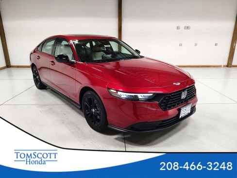 New 2025 Honda Accord SE image 1