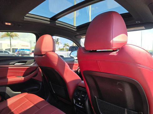 Used 2023 BMW X4 xDrive30i w/ M Sport Package AWD/4WD image 17