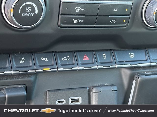 Used 2024 Chevrolet Silverado 2500 Custom w/ Custom Value Package AWD/4WD image 21
