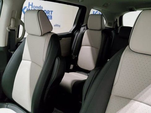 Used 2025 Honda Odyssey Elite image 43