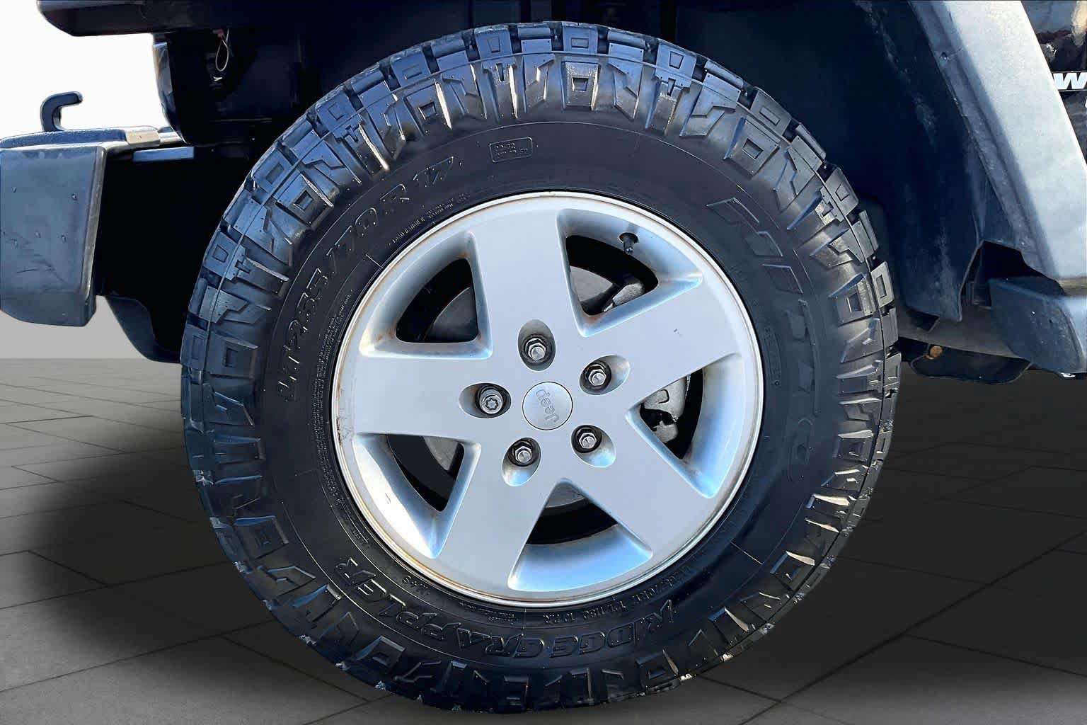 Used 2014 Jeep Wrangler Unlimited Sport w/ Quick Order Package 24S AWD/4WD image 10