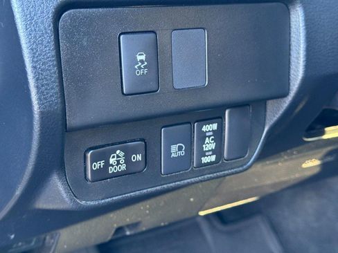 Used 2020 Toyota Tacoma TRD Off-Road w/ TRD Premium Off Road Package image 15