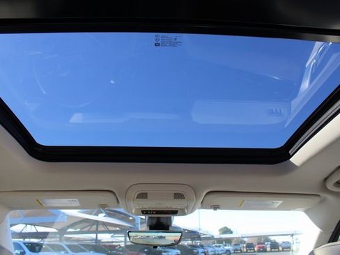 Used 2023 Cadillac XT6 Premium Luxury w/ Technology Package image 22