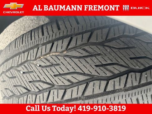 Used 2024 Buick Enclave Essence w/ Sport Touring Edition FWD image 28