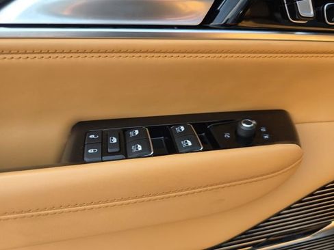 Used 2024 Jeep Grand Wagoneer L Series III w/ Rear Seat Video Group 1 AWD/4WD image 14