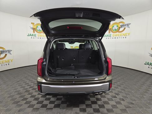 Used 2025 Kia Telluride S FWD image 35