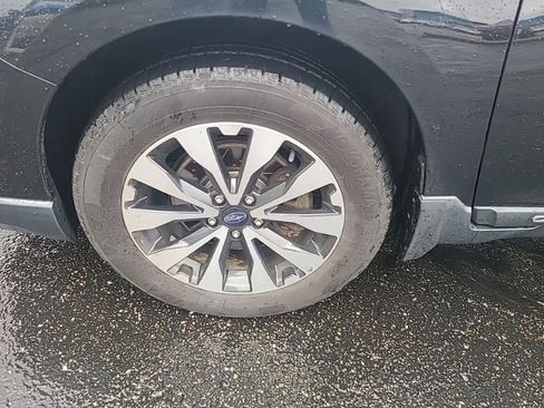 Used 2017 Subaru Outback 2.5i Limited AWD/4WD image 10