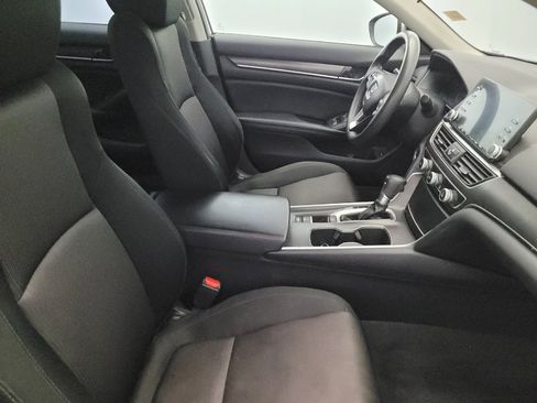 Used 2018 Honda Accord LX image 21