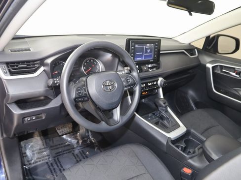 Used 2021 Toyota RAV4 XLE image 23