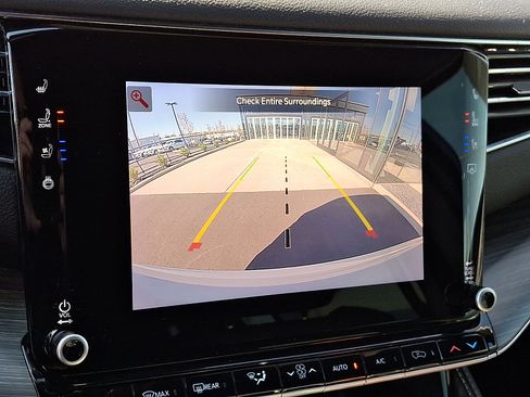 Used 2023 Jeep Wagoneer L Series II image 19