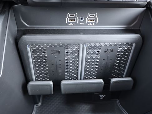 New 2026 RAM 2500 Laramie w/ Night Edition AWD/4WD image 23