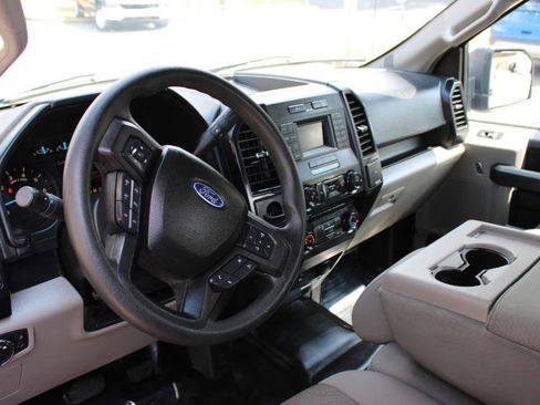 Used 2017 Ford F150 XL w/ Equipment Group 101A Mid image 9