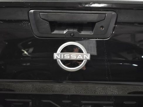 Used 2022 Nissan Frontier SV AWD/4WD image 34