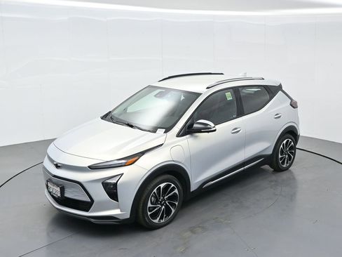 Used 2023 Chevrolet Bolt EUV Premier image 52