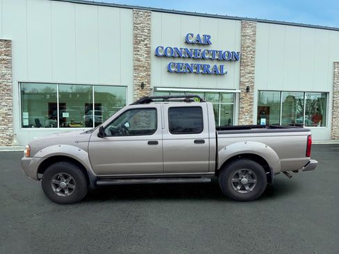 Used 2004 Nissan Frontier XE w/ (PWR) Pwr Pkg image 2