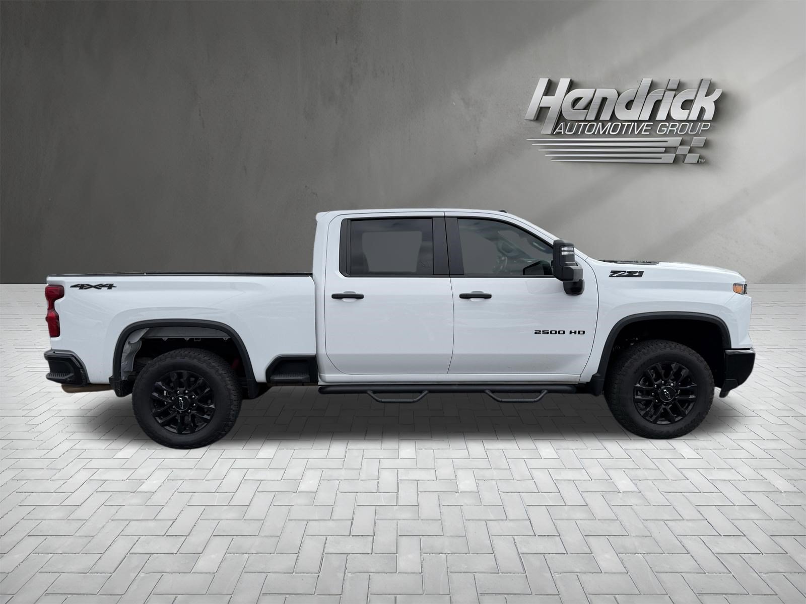 Used 2025 Chevrolet Silverado 2500 Custom w/ Custom Value Package AWD/4WD image 9