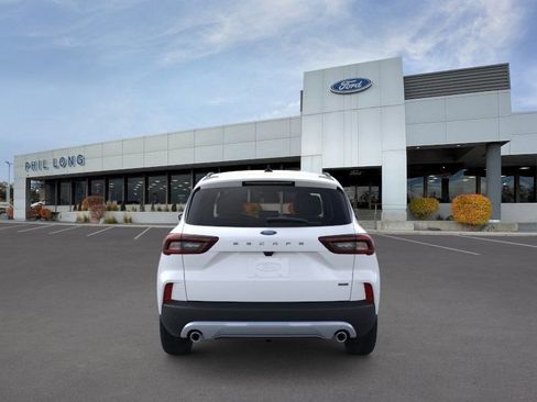New 2026 Ford Escape SE FWD image 5