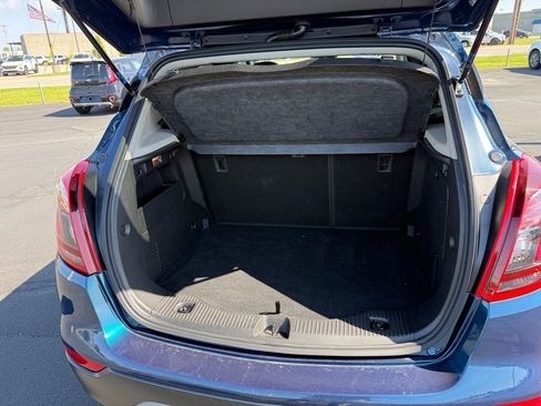 Used 2019 Buick Encore Preferred AWD/4WD image 11