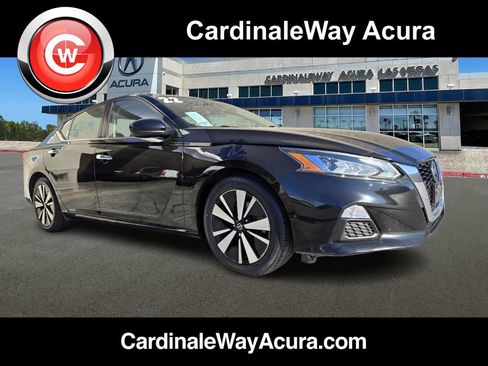 Used 2022 Nissan Altima 2.5 SV FWD image 1