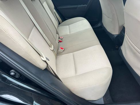 Used 2015 Toyota Corolla LE FWD image 26