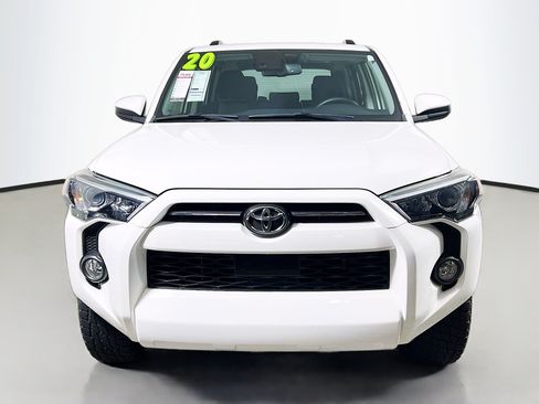 Used 2020 Toyota 4Runner SR5 AWD/4WD image 11