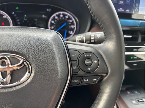 Used 2022 Toyota Venza Limited w/ Advanced Technology Package AWD/4WD image 31