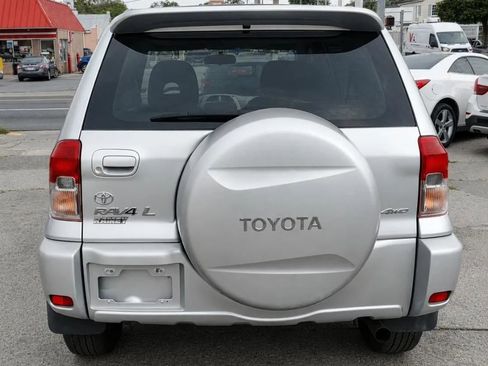 Used 2002 Toyota RAV4 4WD image 5