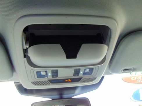 Used 2021 Ford Explorer Limited image 23