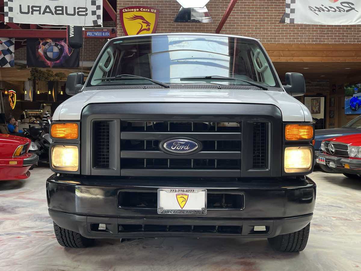Used 2009 Ford E-350 and Econoline 350 Super Duty RWD image 6