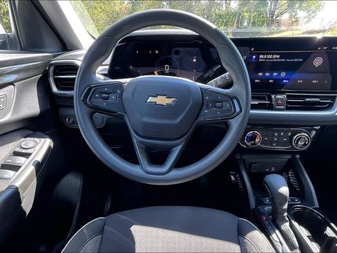 Used 2026 Chevrolet TrailBlazer LT FWD image 7