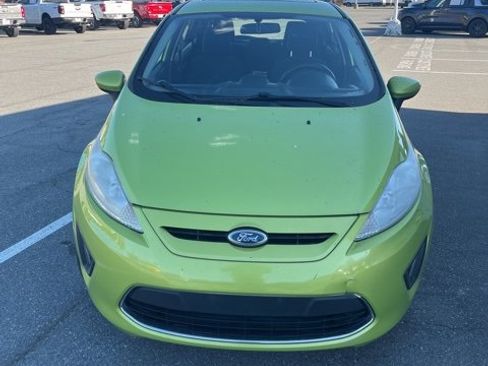 Used 2011 Ford Fiesta SE w/ 203A Rapid Spec Order Code image 1