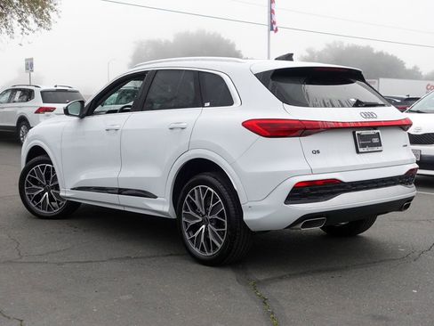 Used 2025 Audi Q5 Premium Plus w/ Premium Plus image 9