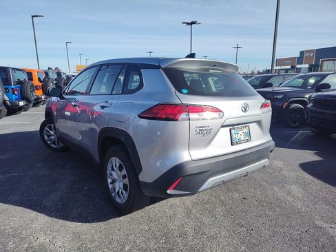 Used 2022 Toyota Corolla Cross L image 5