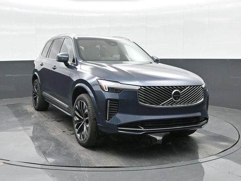 New 2026 Volvo XC90 B6 Plus image 2
