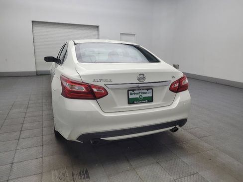 Used 2017 Nissan Altima 2.5 SV FWD image 6
