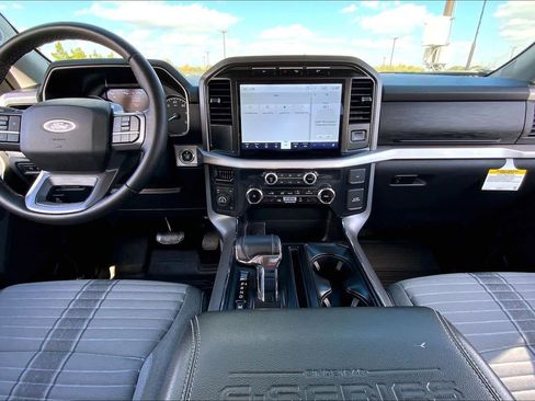 Used 2023 Ford F150 XLT image 14